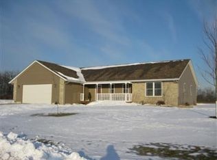 2761 Smithfield Ct, La Porte, IN 46350