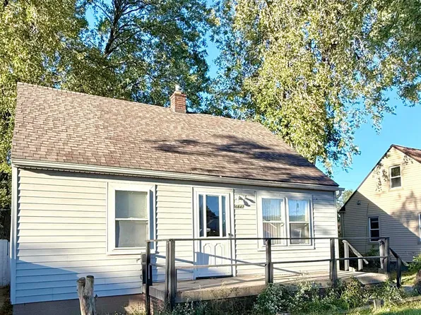 6847 Continental Ave, Warren, MI 48091