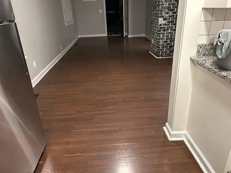 357 S Ogden Ave — Photo 5