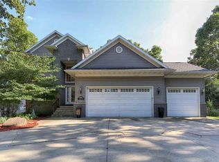 4005 Acorn Ln, Waterloo, IA 50701