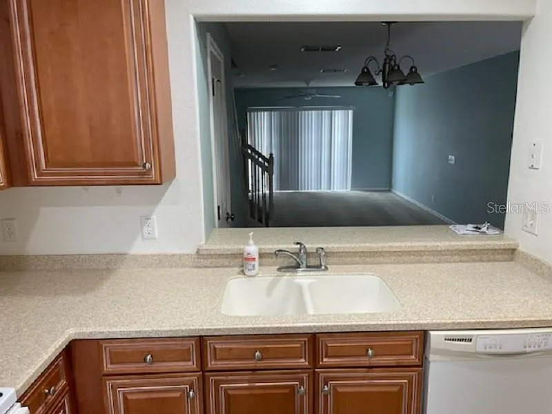 2 bed, 2.5 bath, 1146 sqft, $1,800 — Photo 3