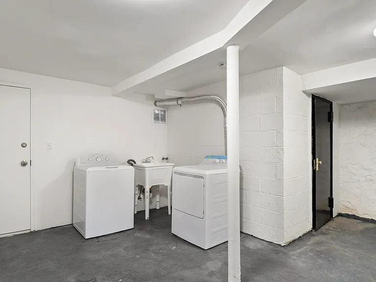 2308 Morris Ave #2 — Photo 17