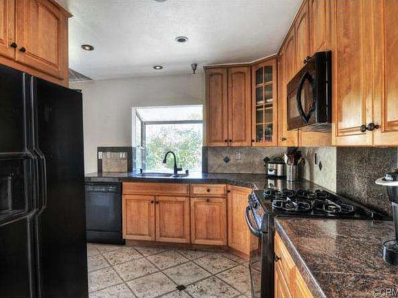 4th image of 2175 Pacific Ave Unit B1