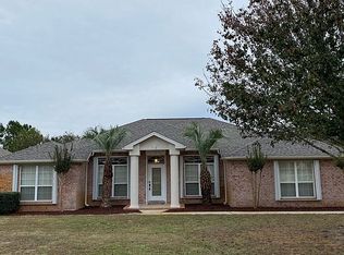 2700 Creeks Edge Ln, Navarre, FL 32566