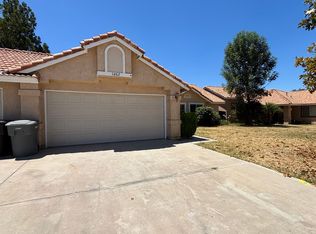 1662 E Washington Ave, San Jacinto, CA 92583