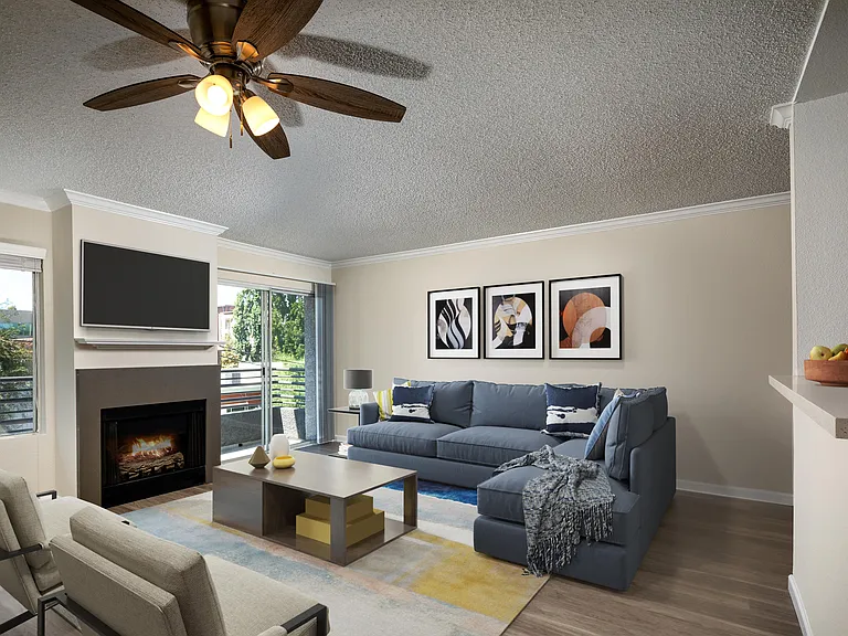 Warner Pointe — Photo 1