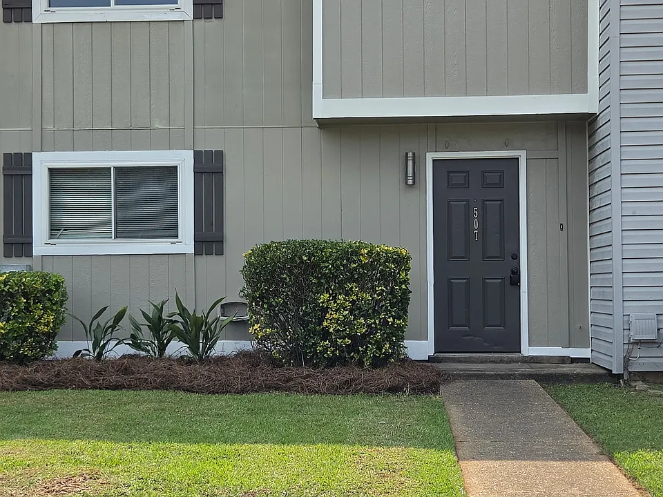 507 Saddlewood Ln #507