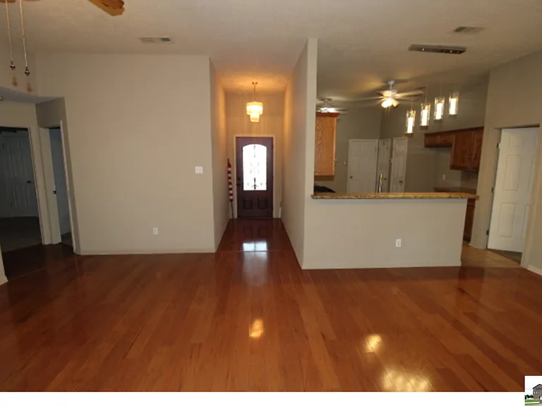 924 Northern Dancer Dr — Photo 15