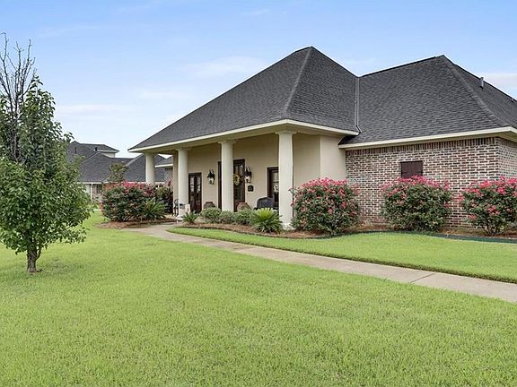 3rd image of 203 Cherry Blossom Ln