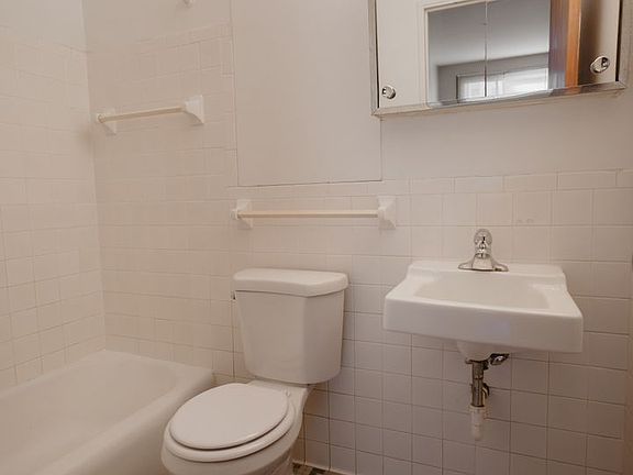 5th image of 705 2nd St NE APT 102