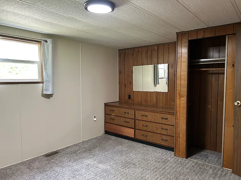 135 Blake Dr — Photo 5