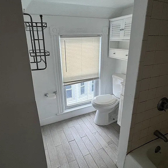 16 Falkland St #2 — Photo 13
