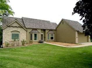 4509 Broadmoor Dr, Lawrence, KS 66047