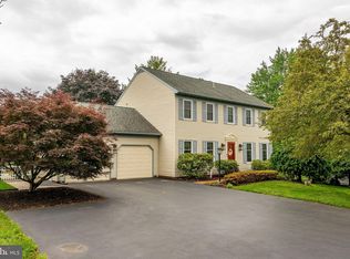 3270 Rothsville Rd, Akron, PA 17501