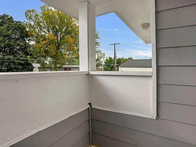 450 SE 5th Ave — Photo 12