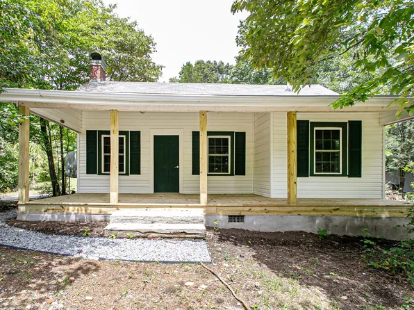 189 Dendron Hill Ln, Etowah, NC 28729