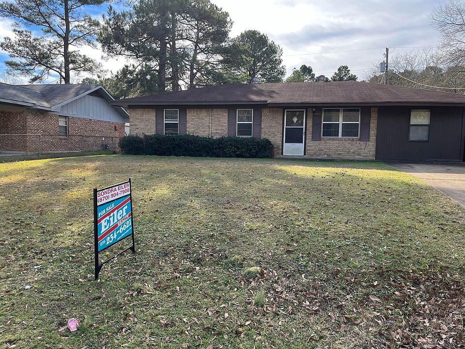 1st image of 621 Kennedy Dr #7