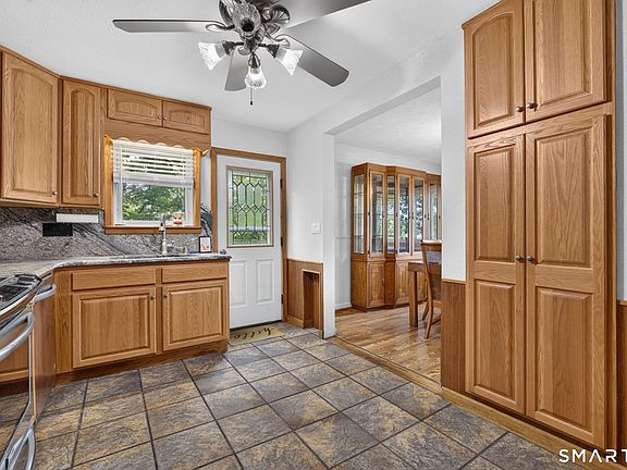 5th image of 163 Cranston Street