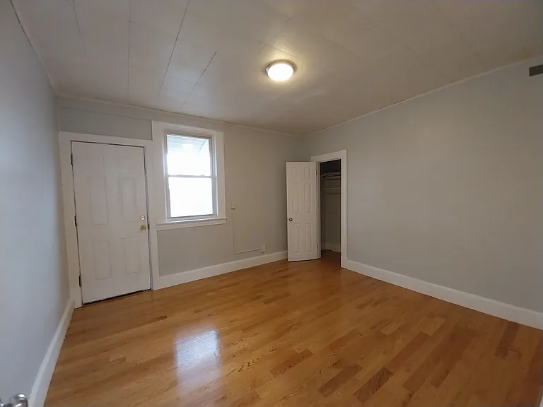 295-297 Beech St #3 — Photo 13