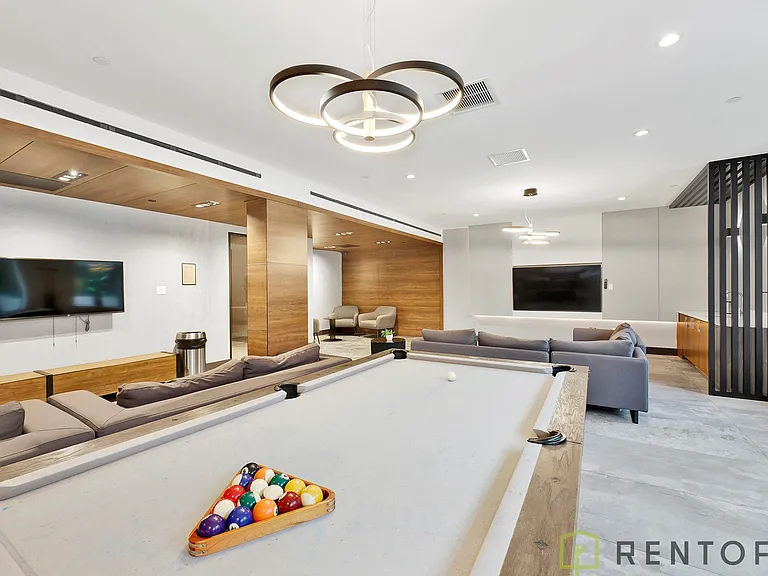 224 E 135th St #2011S — Photo 12