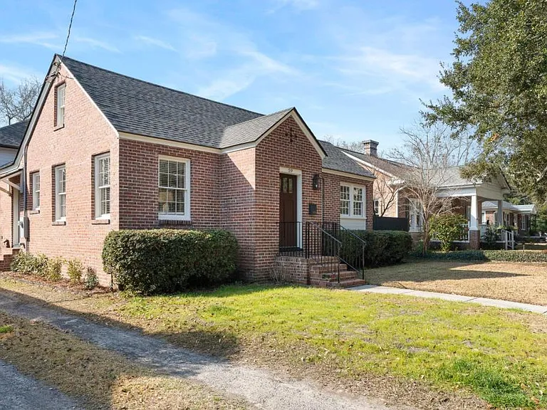 59 Beverly Rd — Photo 30