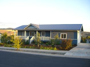 445 Victoria Dr, Moscow, ID 83843