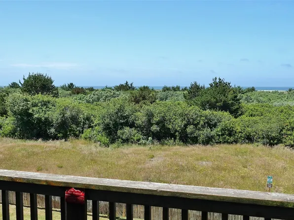 615 Ocean Shores Boulevard NW #318, Ocean Shores, WA 98569