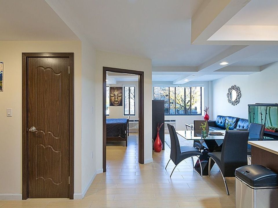 1st image of 4118 43rd St APT 4B