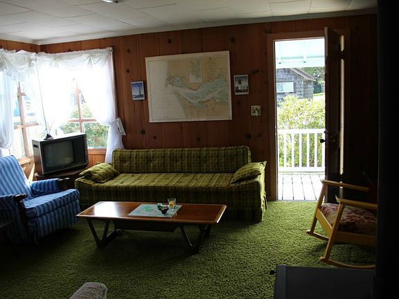 4th image of 1613 Pacific Ave N