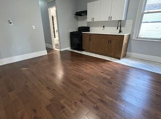 93 Cleveland St FLOOR 1, Orange, NJ 07050