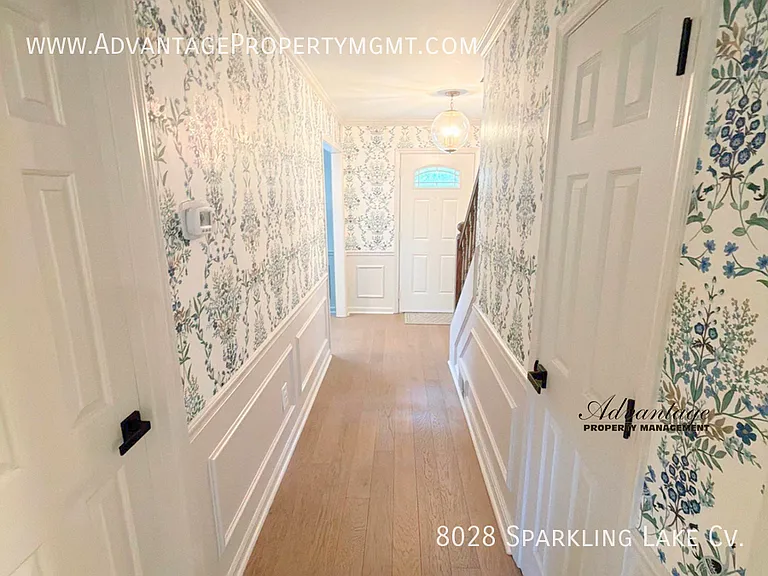 8028 Sparkling Lake Cv — Photo 16