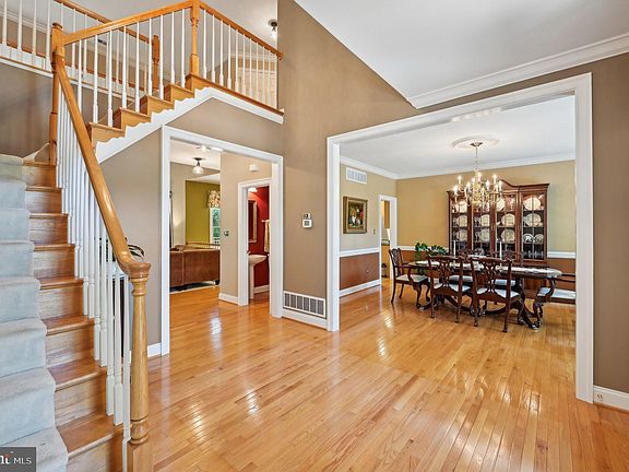 5th image of 903 Soaring Eagle Ct