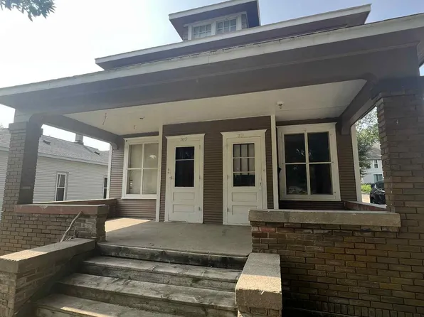 311 1st St NW, Watertown, SD