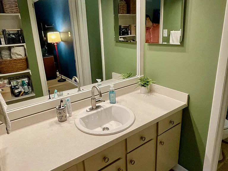 1510 W North Loop Blvd #324 — Photo 15