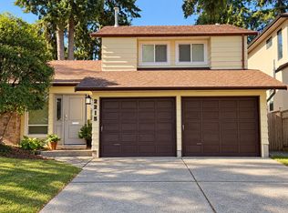 2215 153a St, Surrey, BC V4A 4R4