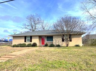 530 3rd St, Chandler, TX 75758