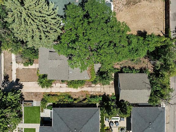 5th image of 3058 Eaton Street