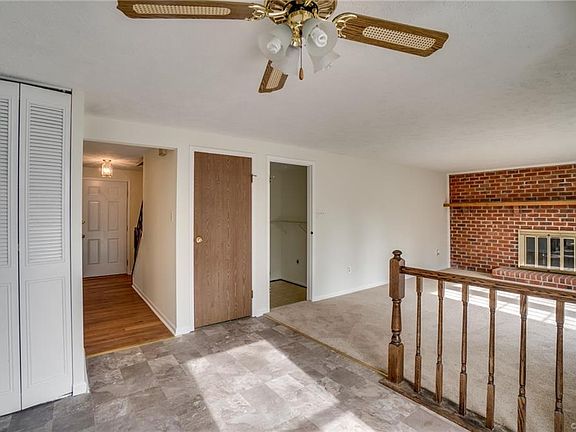 5th image of 10103 Laurel Lakes Dr