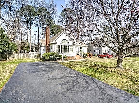 3rd image of 10708 Shadyford Ln