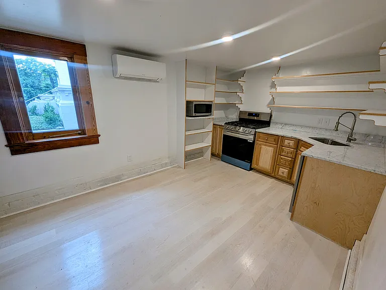 5339 Saint Charles Ave #B — Photo 12