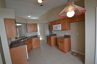 5th image of 5005 Foxhall Dr N