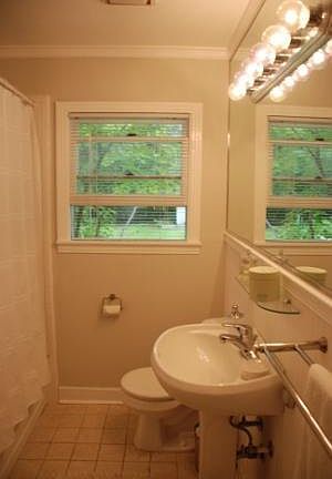 2nd image of 206 Nelray Blvd