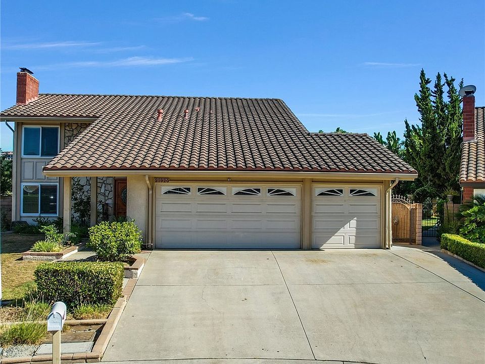 1st image of 21920 Paint Brush Ln