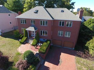 192 Gardiner Rd, Quincy, MA 02169