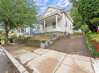 31 Stadden St, Providence, RI 02907