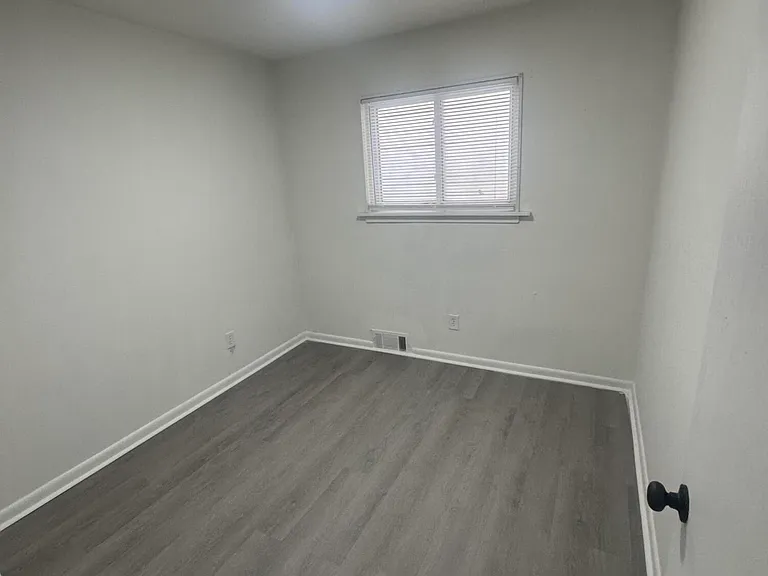 9222 Forrer St — Photo 5