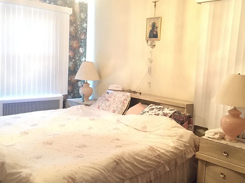 2nd image of 389 Fenimore Ave
