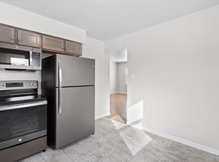 117 Morris St, Pewaukee, WI 53072