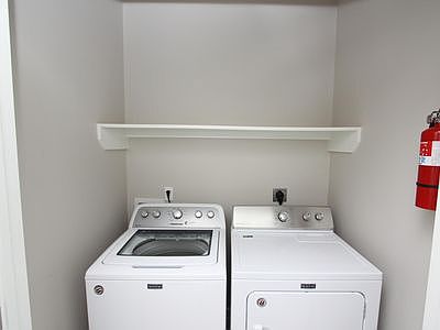 5th image of 1004 E La Cantera Ave #2