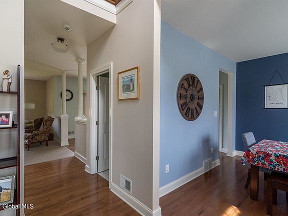 5th image of 5 Amanda Ln
